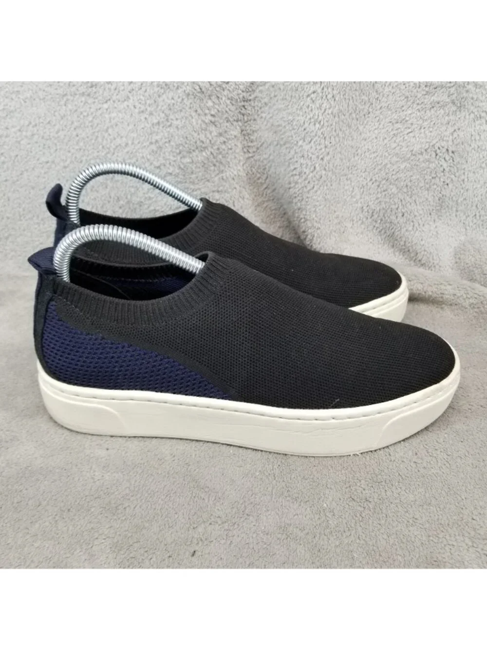 Naked Feet Shoes Womens Size 8 Adapt Black Blue Knit Slip On Sneakers *Read*